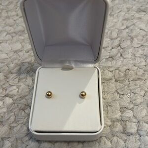 Gold Earrings with Smooth Polished Finish for Everyday Wear